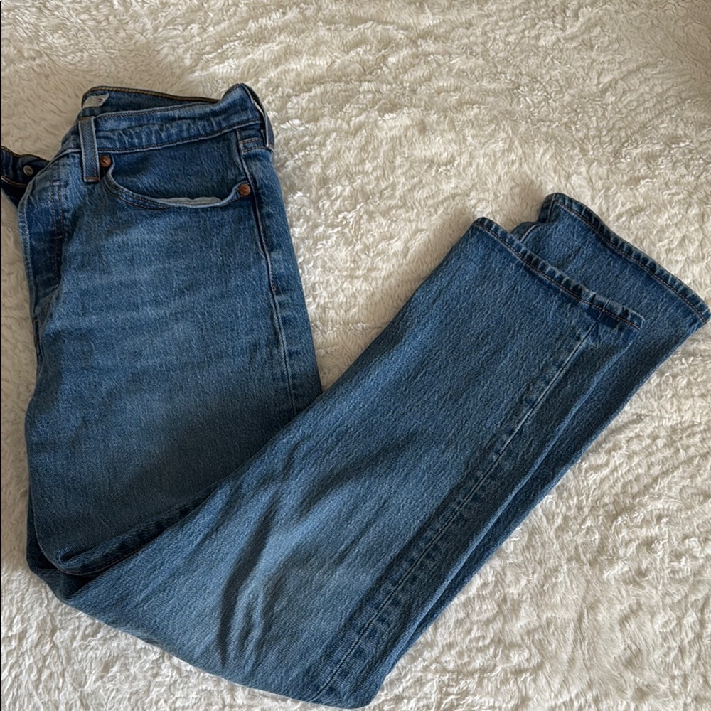 Levi’s Classic Blue Denim Jeans